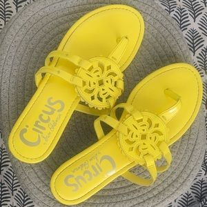 Circus by Sam Edelman women’s neon sandals size 8. Like new.